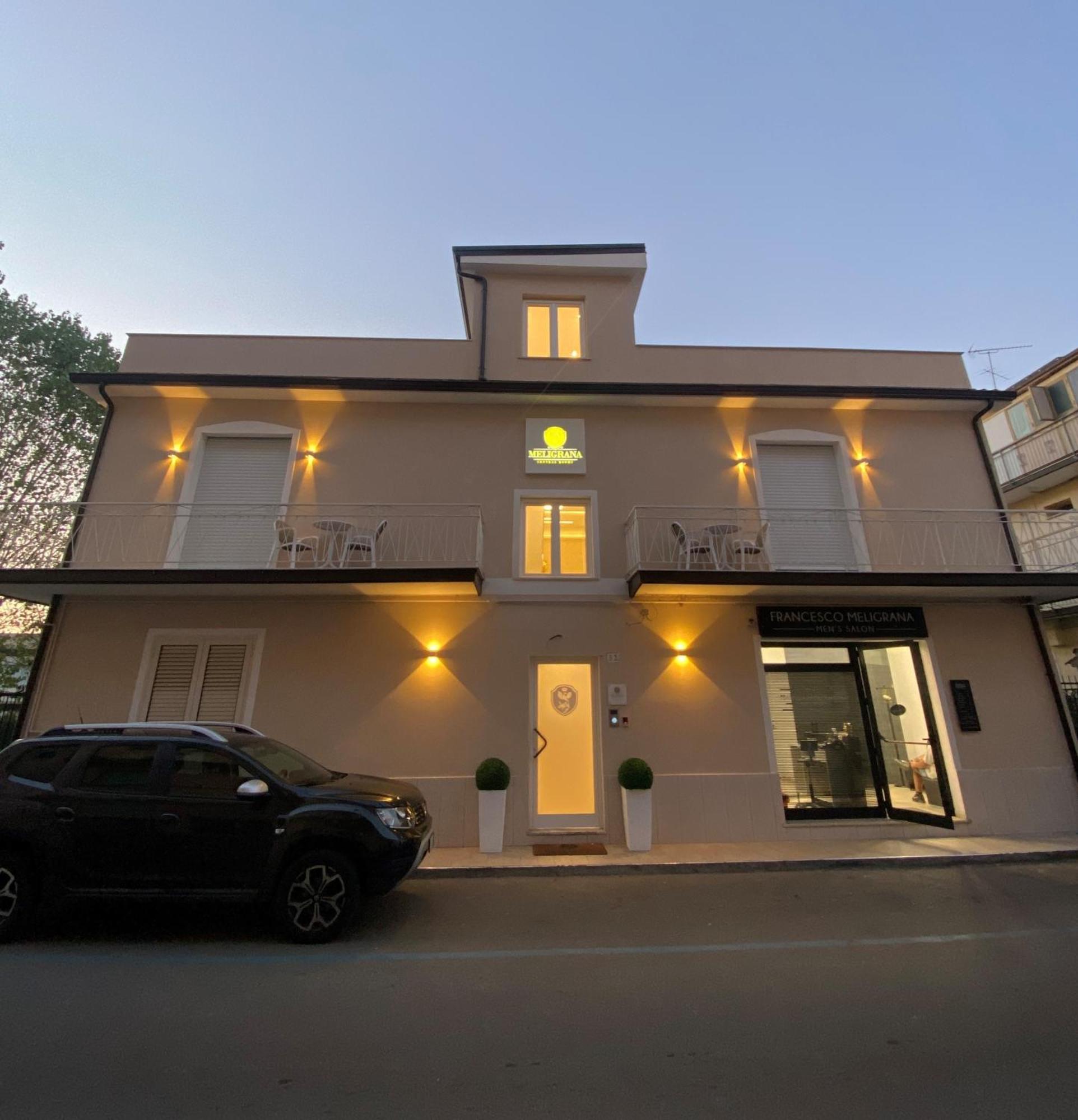 Meligrana Central Rooms Tropea Exterior foto